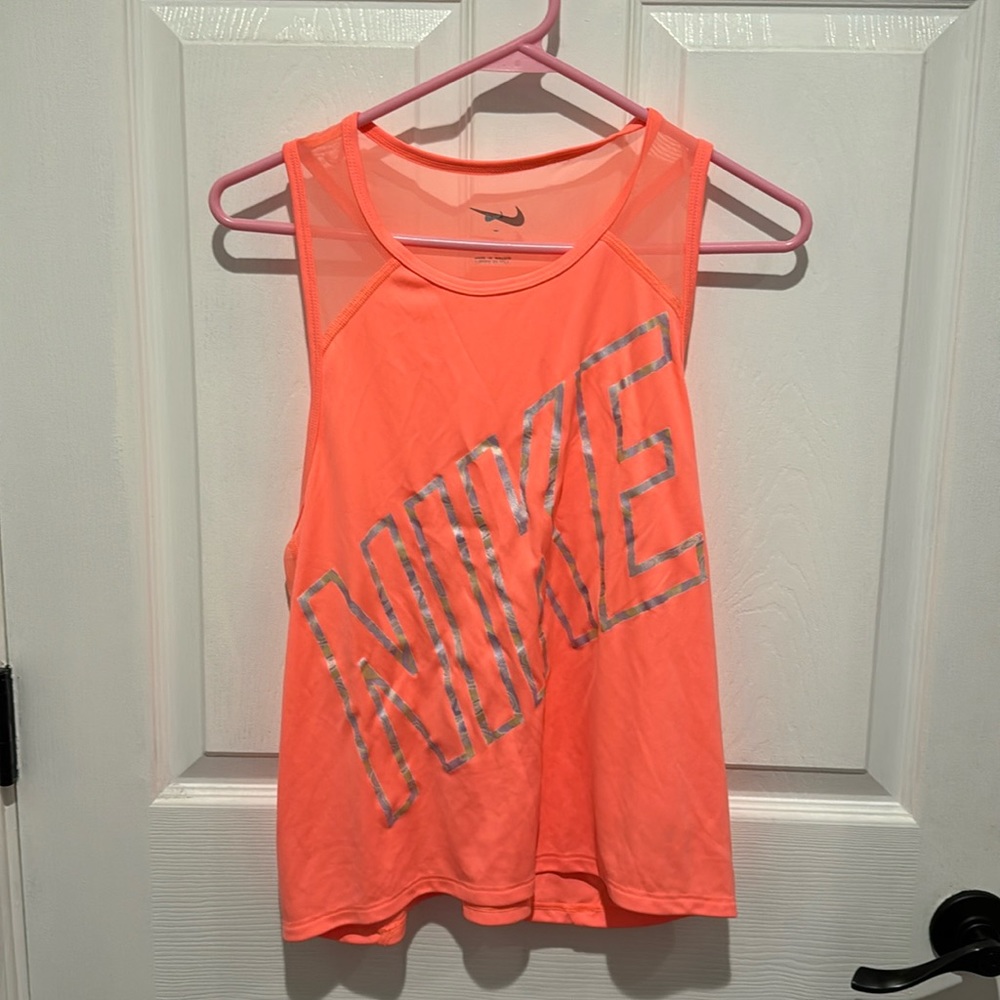 Nike large top